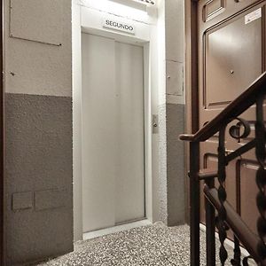 Appartement à 3 Chambres à Coucher