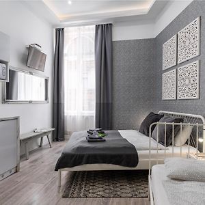 Appartement à 2 Chambres à Coucher