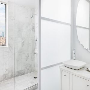 Chambre Urbaine Lit Queen-Size