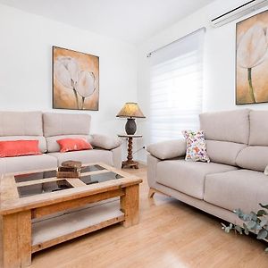 Appartement à 3 Chambres à Coucher
