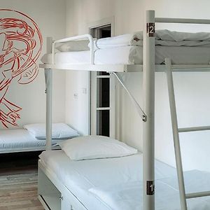 Dormitory Room Mixed