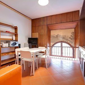 Appartement à 3 Chambres à Coucher