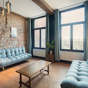 Charming Two-Bedroom River Side Apartment