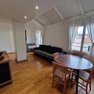 Appartement à 2 Chambres à Coucher