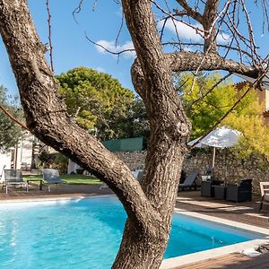 gite du stade Le cottage studio sur cour parking piscine