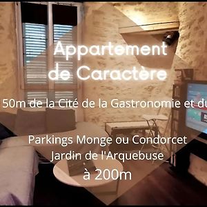 Appartement de caractère - Arquebuse-Gare Cité Internationale de la Gastronomie et du Vin - à deux pas de toutes les commodités