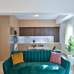 2Bedroom Renovated Apartment