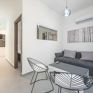 Iguana Gold Luxury Suites 2