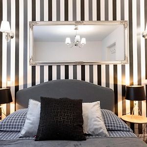 Clicktheflat Old Town Apart Rooms