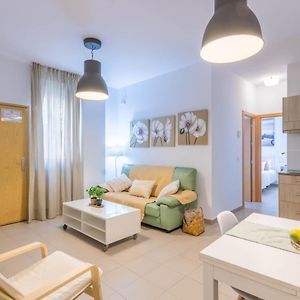 Appartement à 2 Chambres à Coucher
