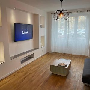 Appartement à 2 Chambres à Coucher