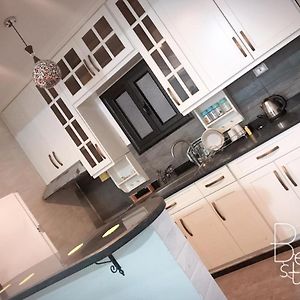 Appartement à 3 Chambres à Coucher