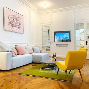 2 Bedrooms - Paris Centre - Champs Elysees
