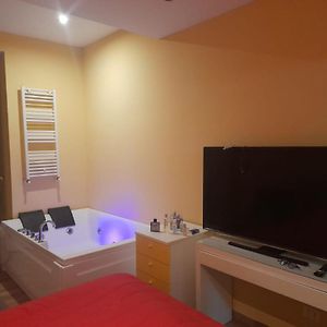 Apt B.H Rome