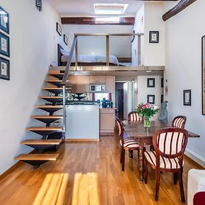 Appartement à 2 Chambres à Coucher