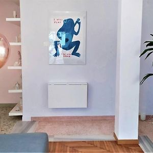 Chic Apartment In Central Athens
