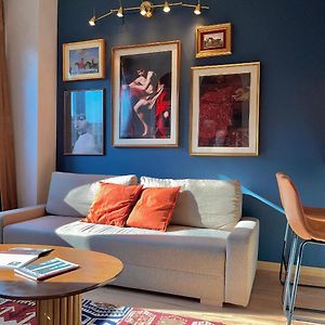 E&E Guest House