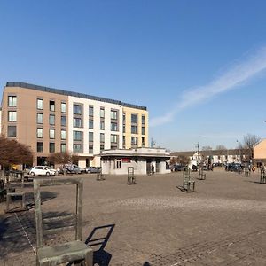 Solna Apartment With Parking Cracow By Noclegi Renters