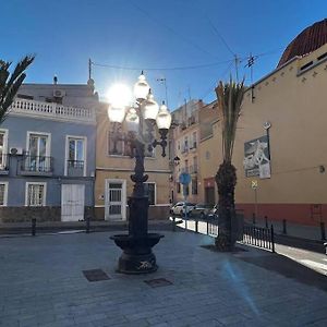 Great Apartment Close To Plaza De Torres