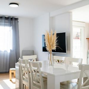 Appartement à 3 Chambres à Coucher