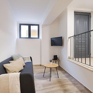 Santos Gem II - Central Space In Trendy Neighborhood