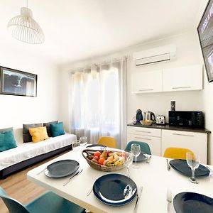 Appartement à 3 Chambres à Coucher