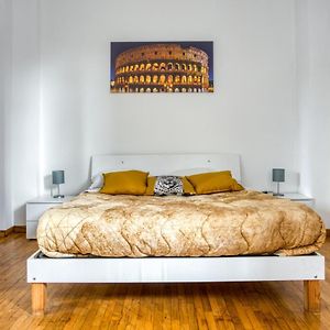 Tiburtina Apartment