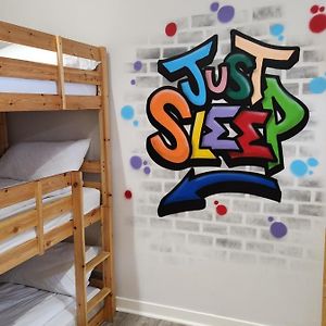 Dormitory Room Mixed