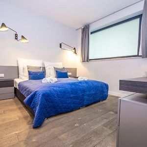 Appartement à 2 Chambres à Coucher
