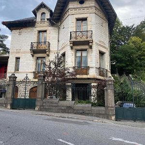 Appartement à 3 Chambres à Coucher