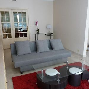 Appartement à 3 Chambres à Coucher