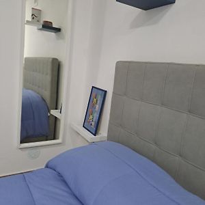 Private Bathroom Studio