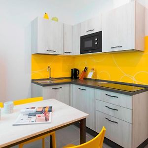 Appartement à 2 Chambres à Coucher