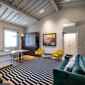 Hs4U Ricasoli Luxury Apartment Near Duomo N.2