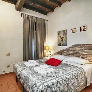 Vicolo Del Bologna Apartment