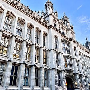 Deluxe Entire Apartment Between Covent Garden And St Pauls Cathedral