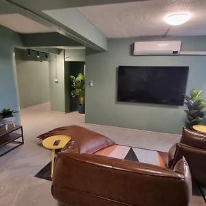 Glur Hostel Pattaya Walking Street