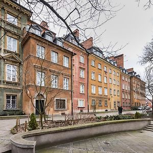 Old Town Basilisk Apartment