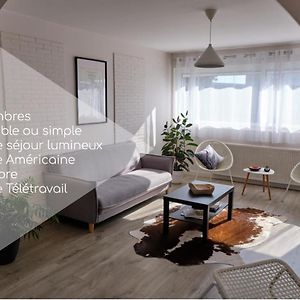 Two Bedrooms Modern Apartment Close To Tram