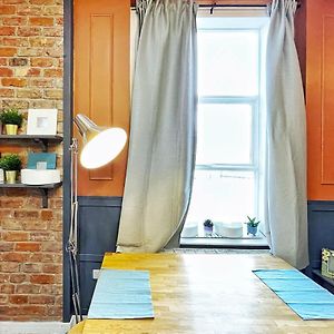 Adeamstays Provides Beautiful Centrally Located 1 And 2 Bed Apartments On Liverpools Boulevard