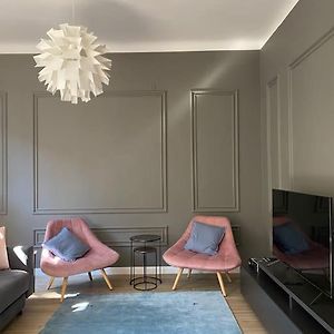 Appartement à 2 Chambres à Coucher