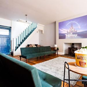 Appartement à 2 Chambres à Coucher