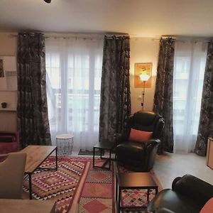 Appartement à 3 Chambres à Coucher