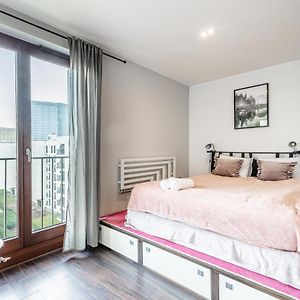Spacious Studio Ac View Pokorna 2 Parking