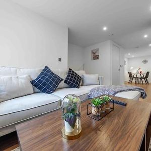 Appartement à 2 Chambres à Coucher