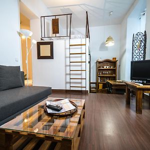 Singular Apartamento En Delicias By Bebalmy