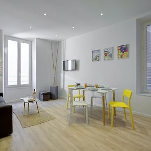 Appartement à 2 Chambres à Coucher