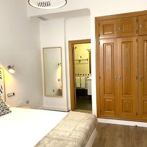 Dobo Malaga Puerto