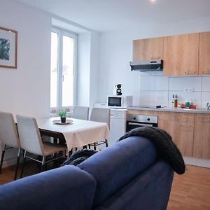Appartement à 2 Chambres à Coucher