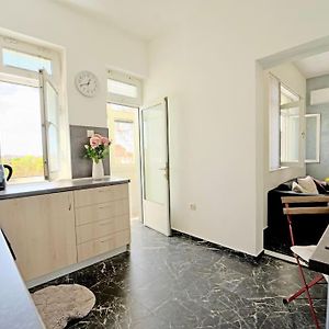 Cozy 1-Bedroom Flat In The Very Center Of Sofia